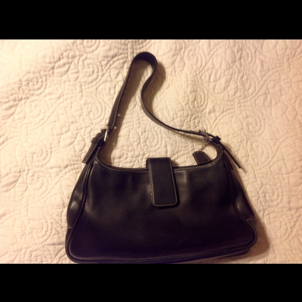 Coach Purse. Black leather. Excellent condition